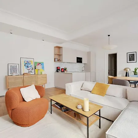 Magnificent -2br-4p- In The Heart Of
