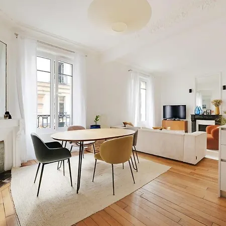 Magnificent -2br-4p- In The Heart Of *